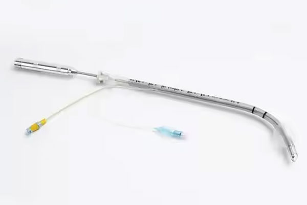 Quels sont les matériaux des tubes d'aspiration fermés ?